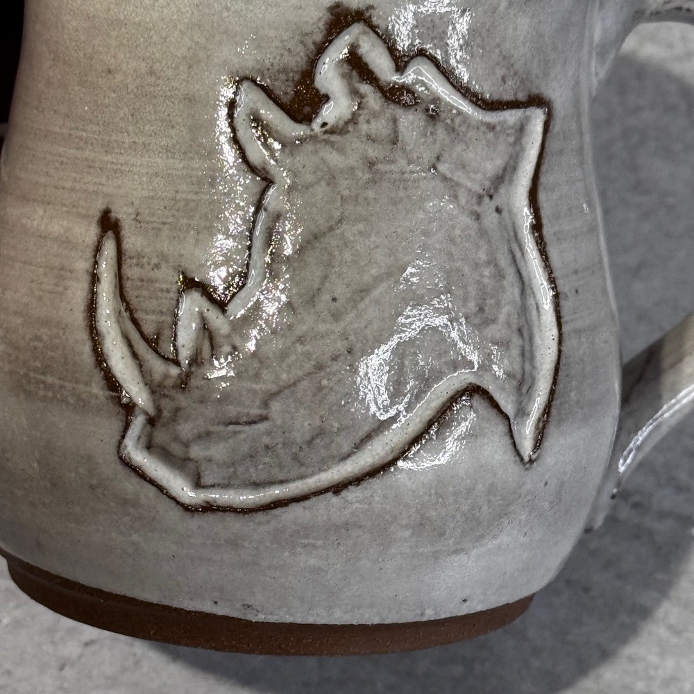 Signed Studio Pottery Rhinoceros Mug Grey Stoneware Ceramic 2020 Erin Englert - Picture 2 of 7